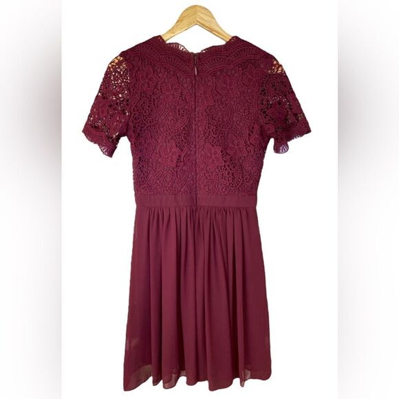 Lulus Women's Angel in Disguise Lace Fit and Flare Skater Dress Size Small - Picture 3 of 5